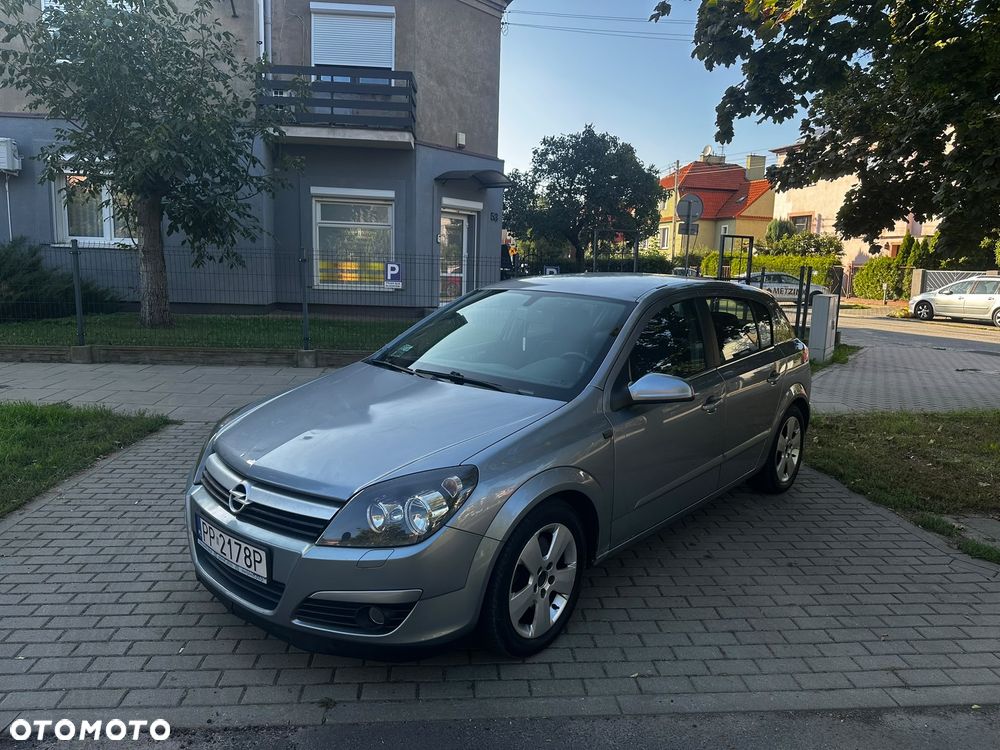 Opel Astra 1.9 CDTI Sport - 1