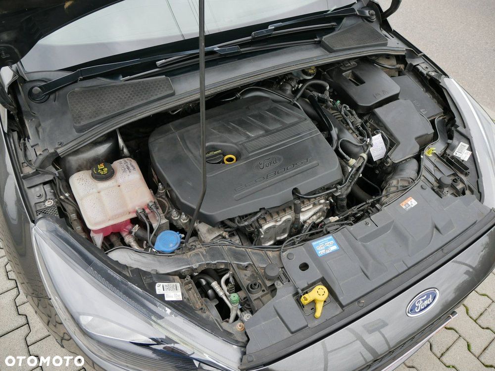 Ford Focus 1.5 EcoBoost Start-Stopp-System ST-Line - 31
