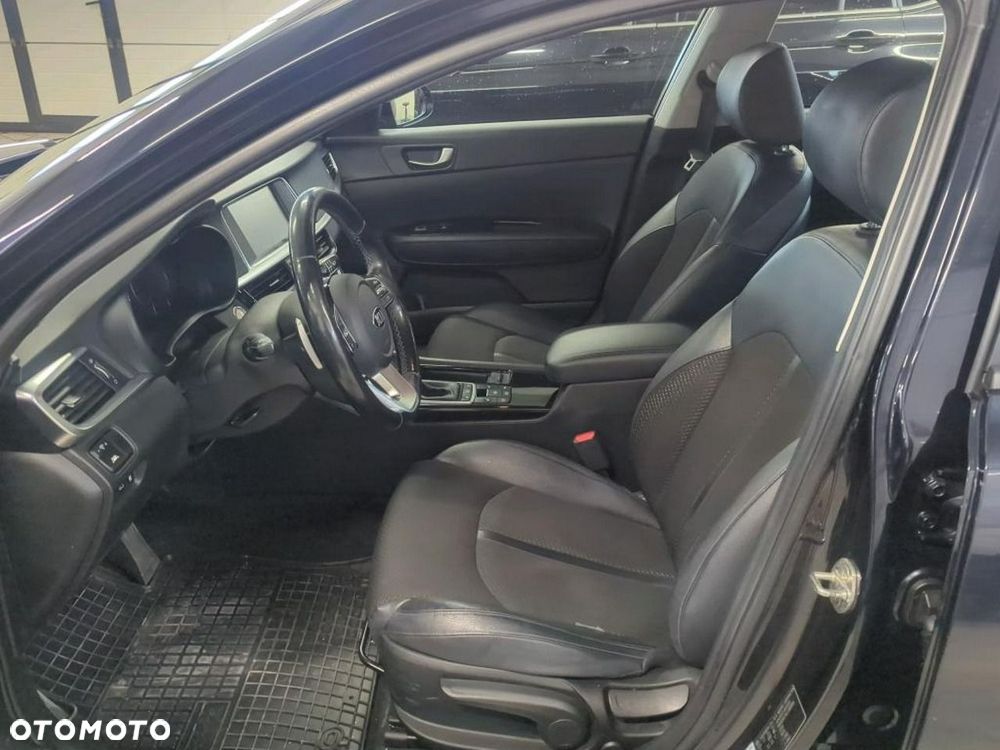 Kia Optima - 6