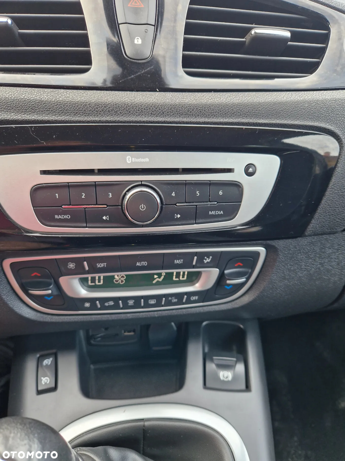 Renault Scenic ENERGY TCe 130 S&S Bose Edition - 31