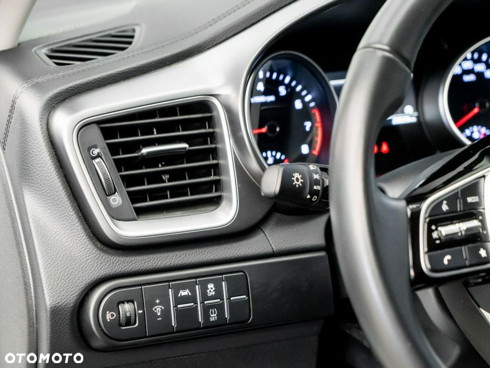 Kia XCeed 1.5 T-GDI M - 24