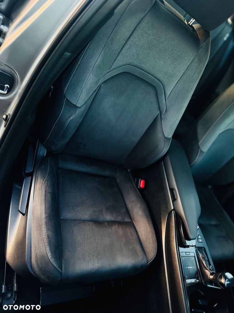 Lexus UX 200 GPF Business 2WD - 14