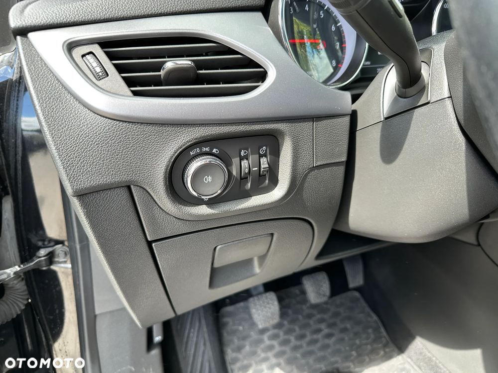 Opel Astra - 16
