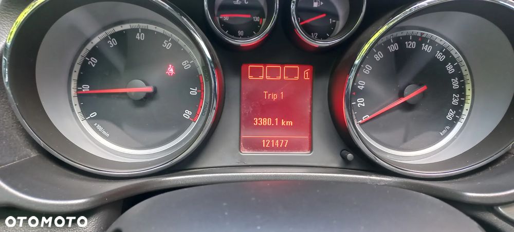Opel Insignia 1.8 Design Edition - 9