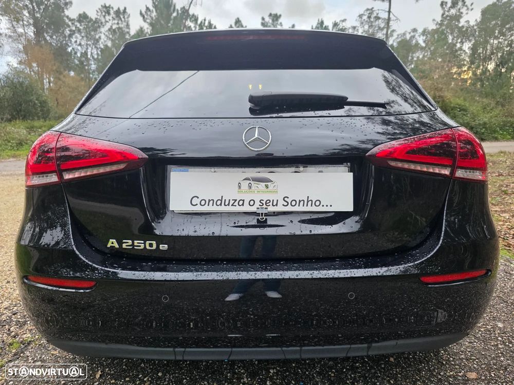 Mercedes-Benz A 250 e Progressive - 8