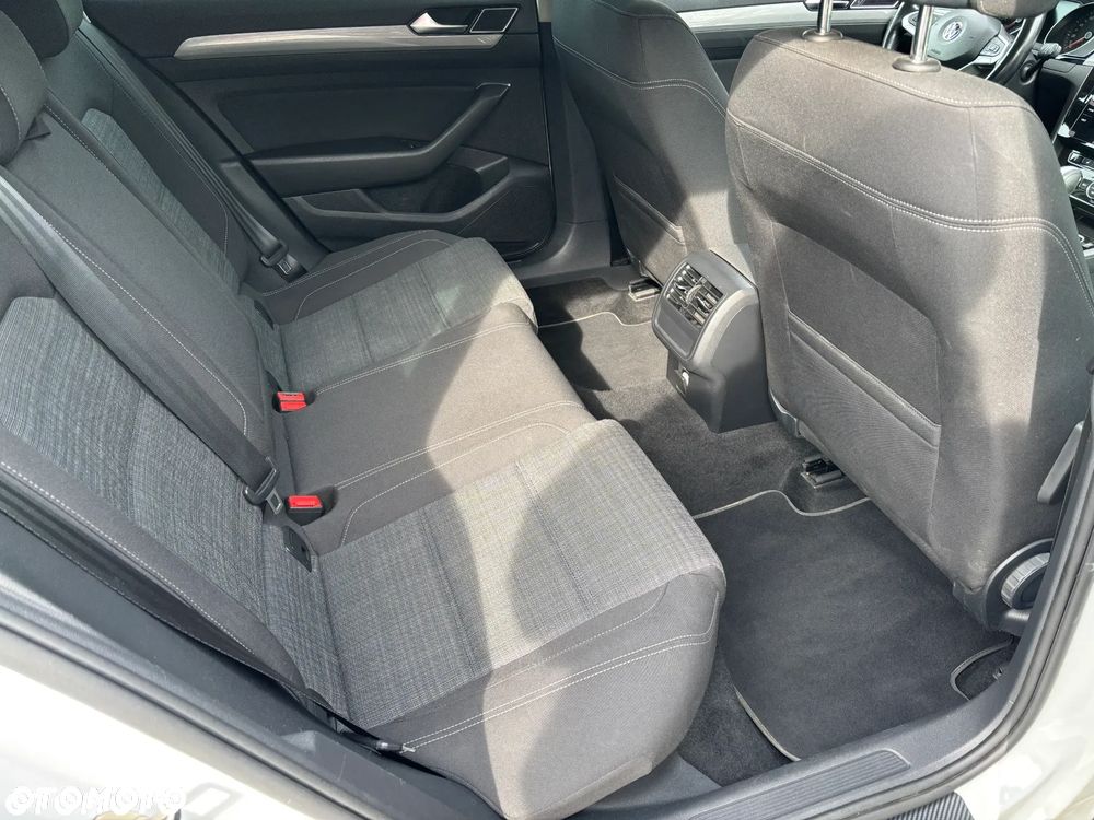 Volkswagen Passat 1.5 TSI EVO Comfortline DSG - 17