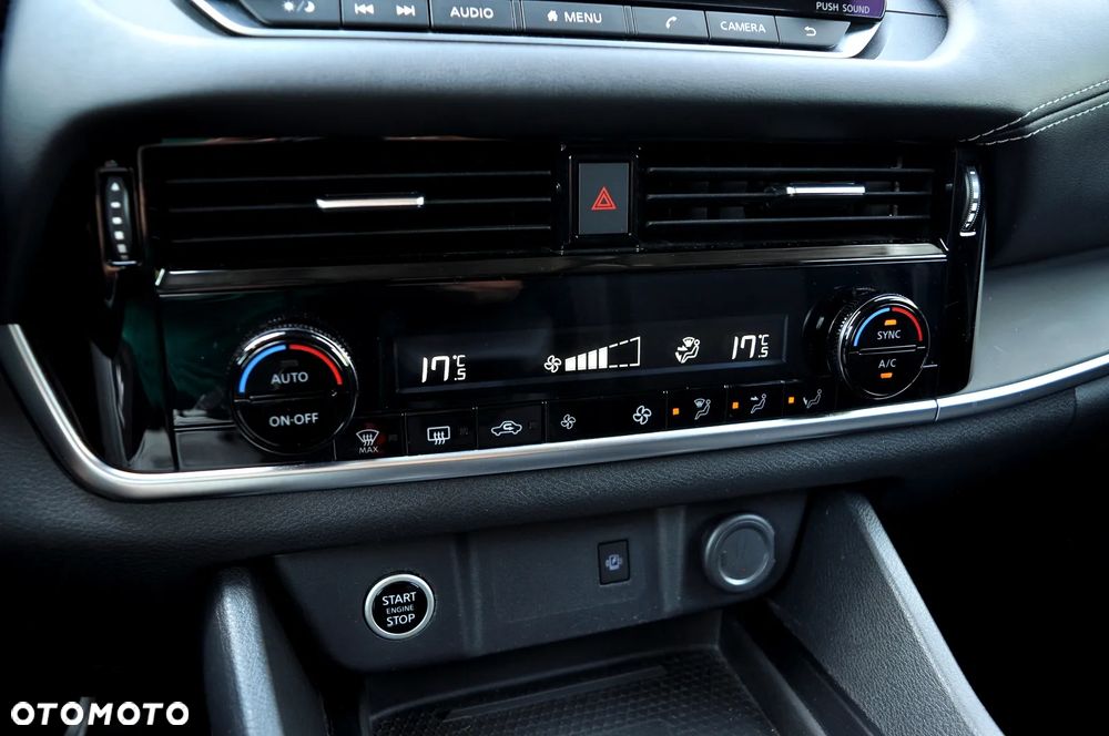 Nissan Qashqai 1.3 DIG-T N-Connecta DCT - 31