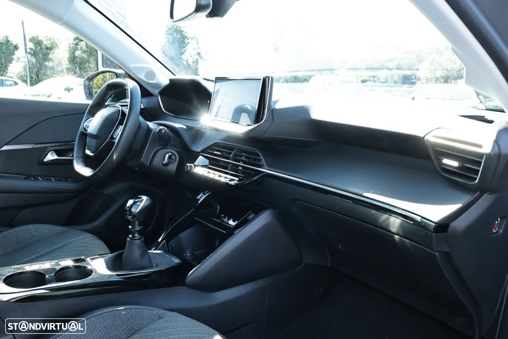 Peugeot 208 1.2 PureTech Allure - 12