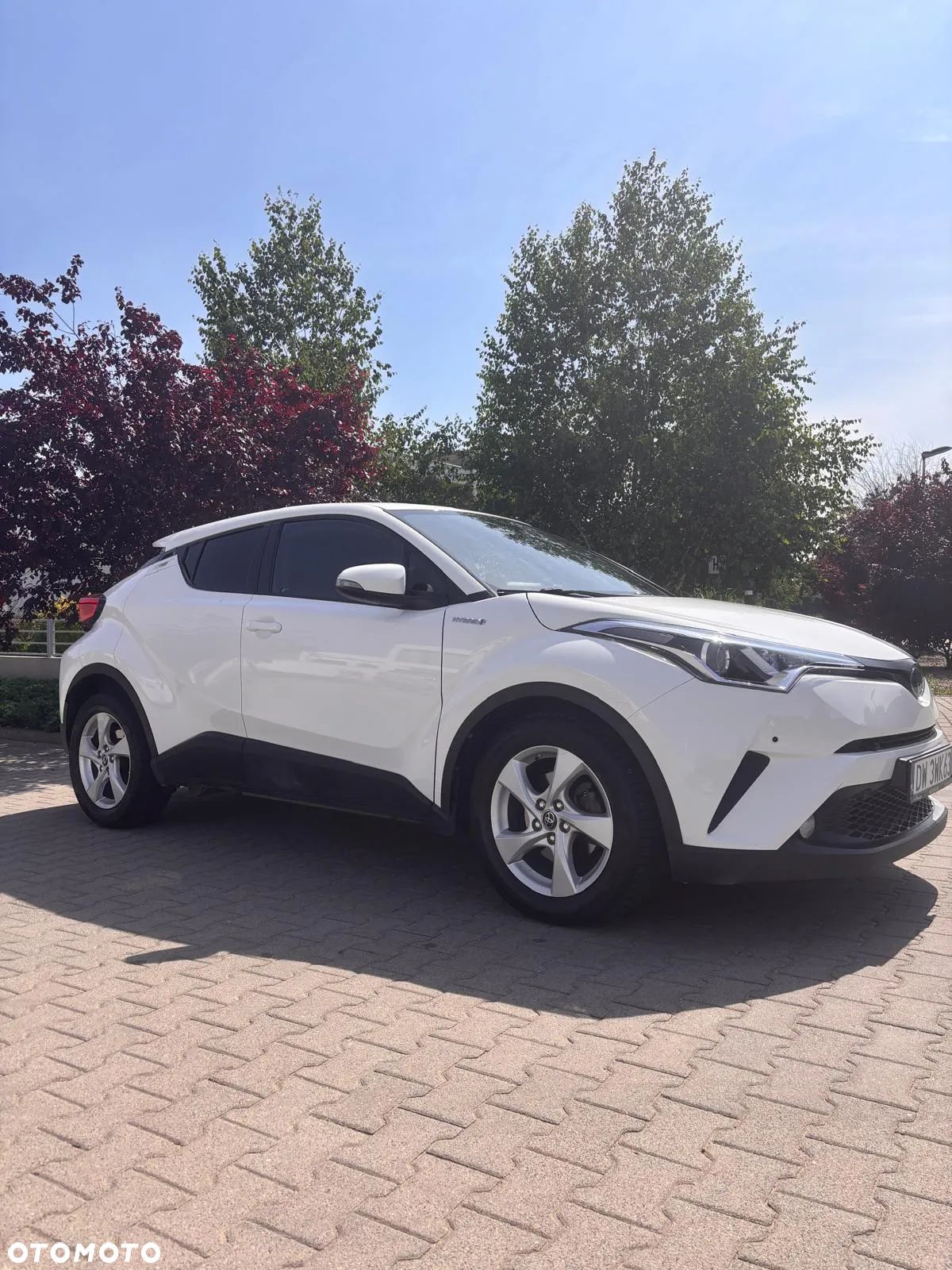 Toyota C-HR 1.8 Hybrid Premium - 1