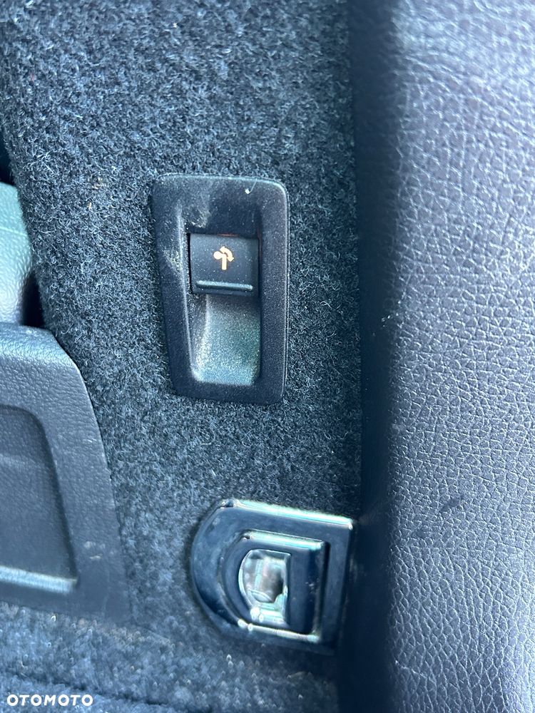 Volkswagen Passat 2.0 TDI Highline R-Style DSG - 26