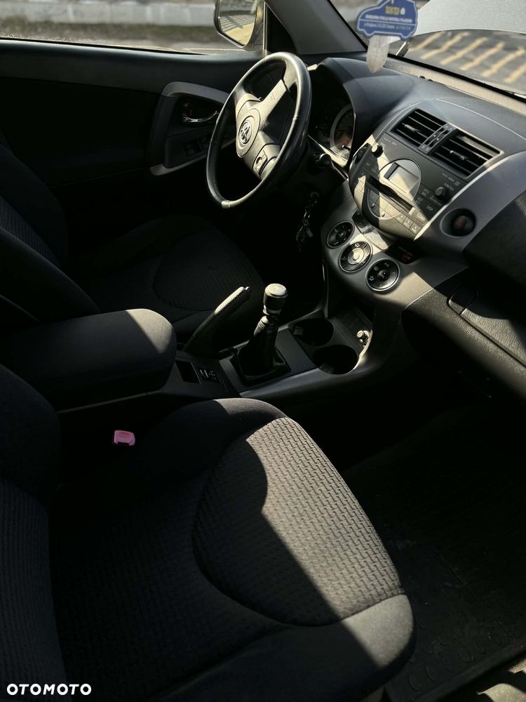 Toyota RAV4 2.2 D-4D Sol 180 - 15