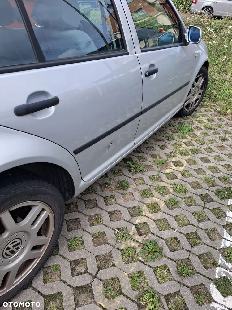 Volkswagen Golf 1.6 Trendline - 5