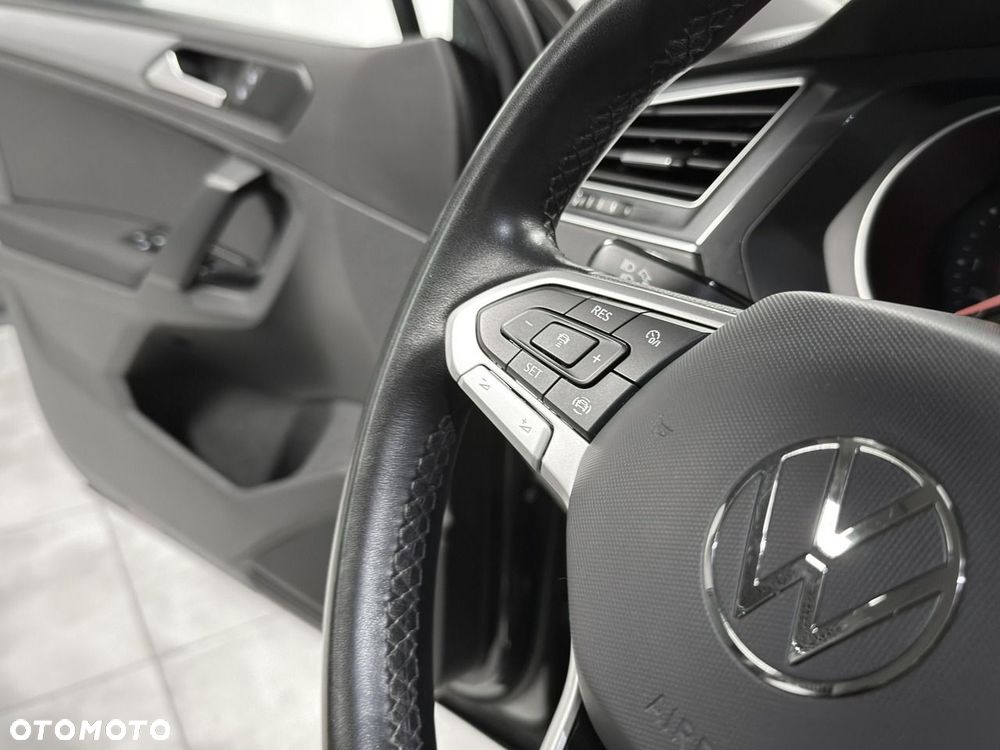 Volkswagen Tiguan 1.5 TSI EVO Life - 17