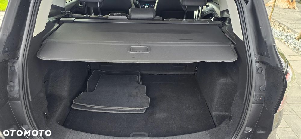 Ford Kuga 1.5 EcoBoost 2x4 Titanium - 30