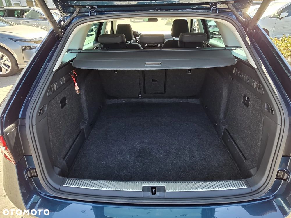 Skoda Superb 2.0 TDI SCR Sportline DSG - 24