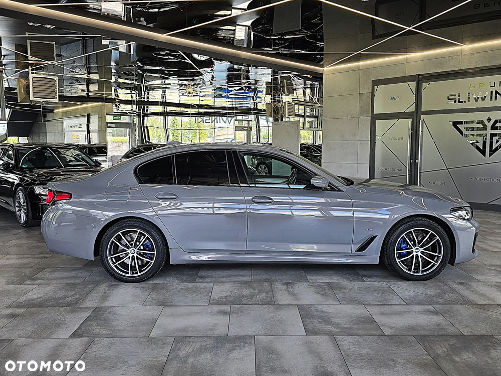 BMW Seria 5 530e xDrive M Sport sport - 11