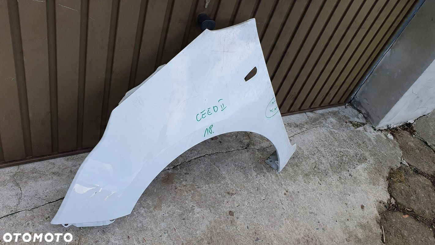 KIA Ceed 2 II 12-17 lewy błotnik przedni przód € - 2
