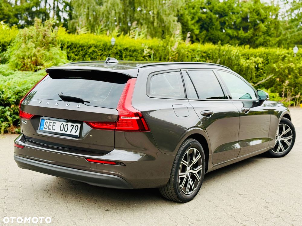 Volvo V60 B3 B Geartronic Momentum Pro - 24
