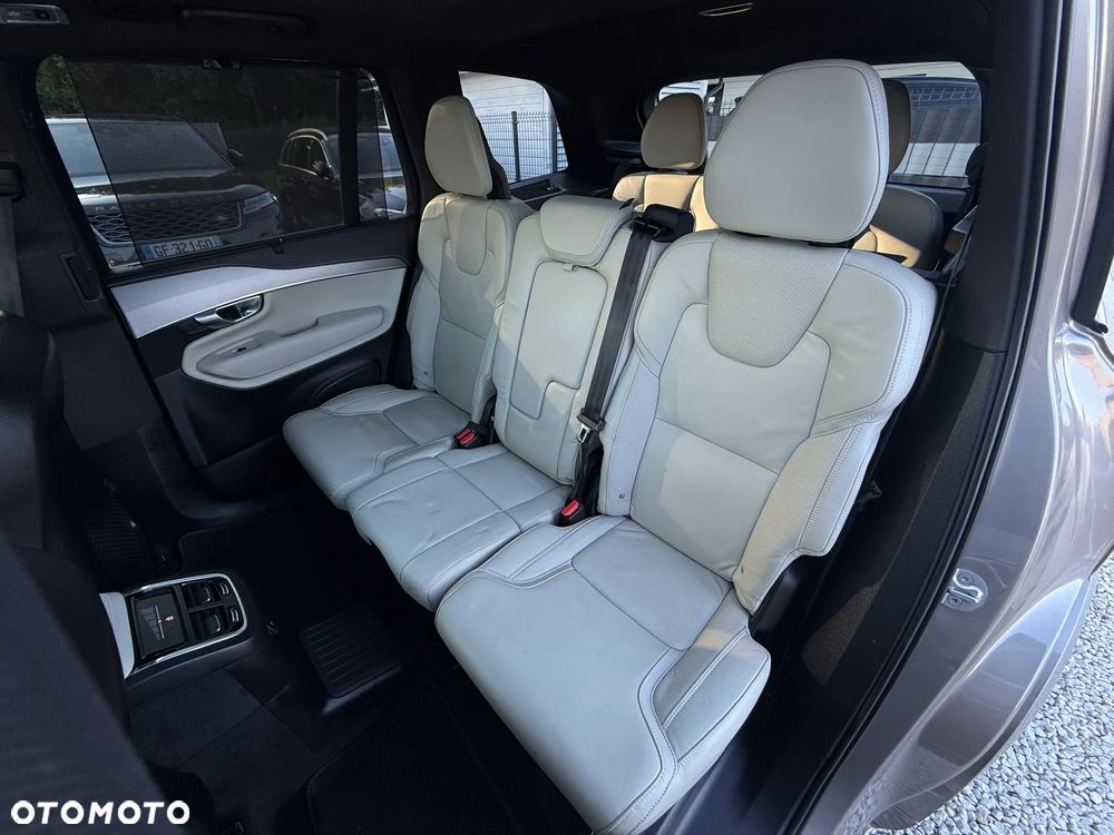 Volvo XC 90 T8 AWD Recharge Geartronic RDesign Edition - 33