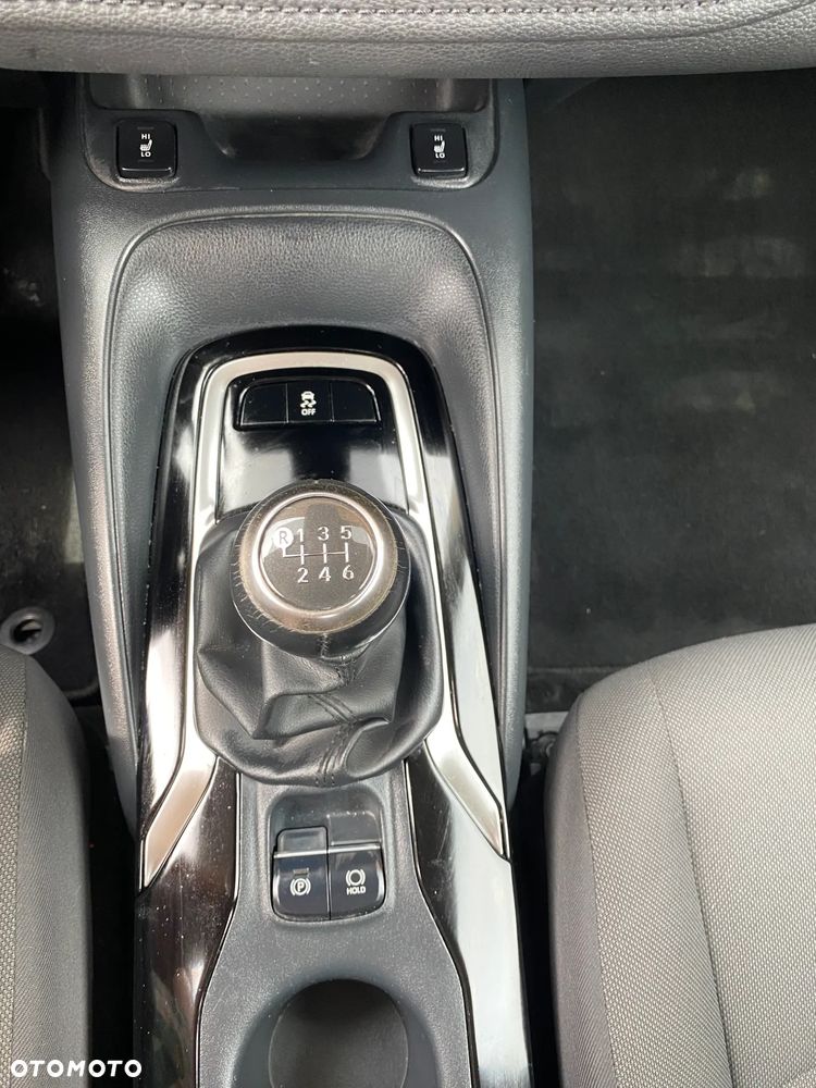 Toyota Corolla 1.5 Comfort - 33