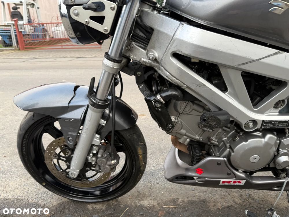 Suzuki SV - 16