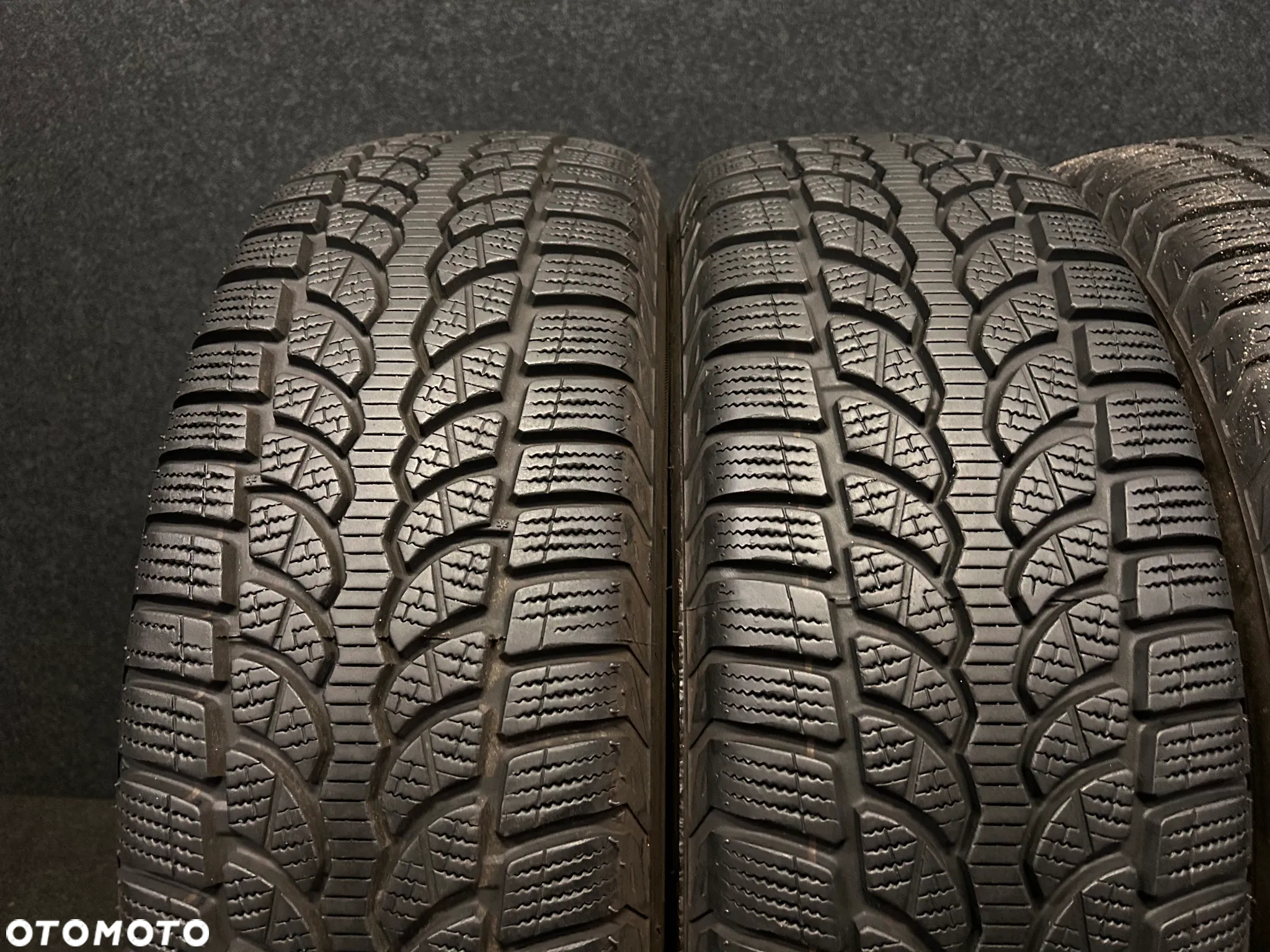 Opony zimowe Bridgestone Blizzak LM-80 215/65/16 98H 4szt. - 2