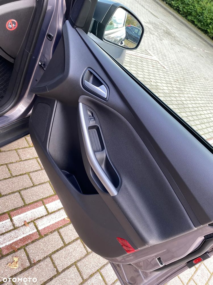 Ford Focus - 13