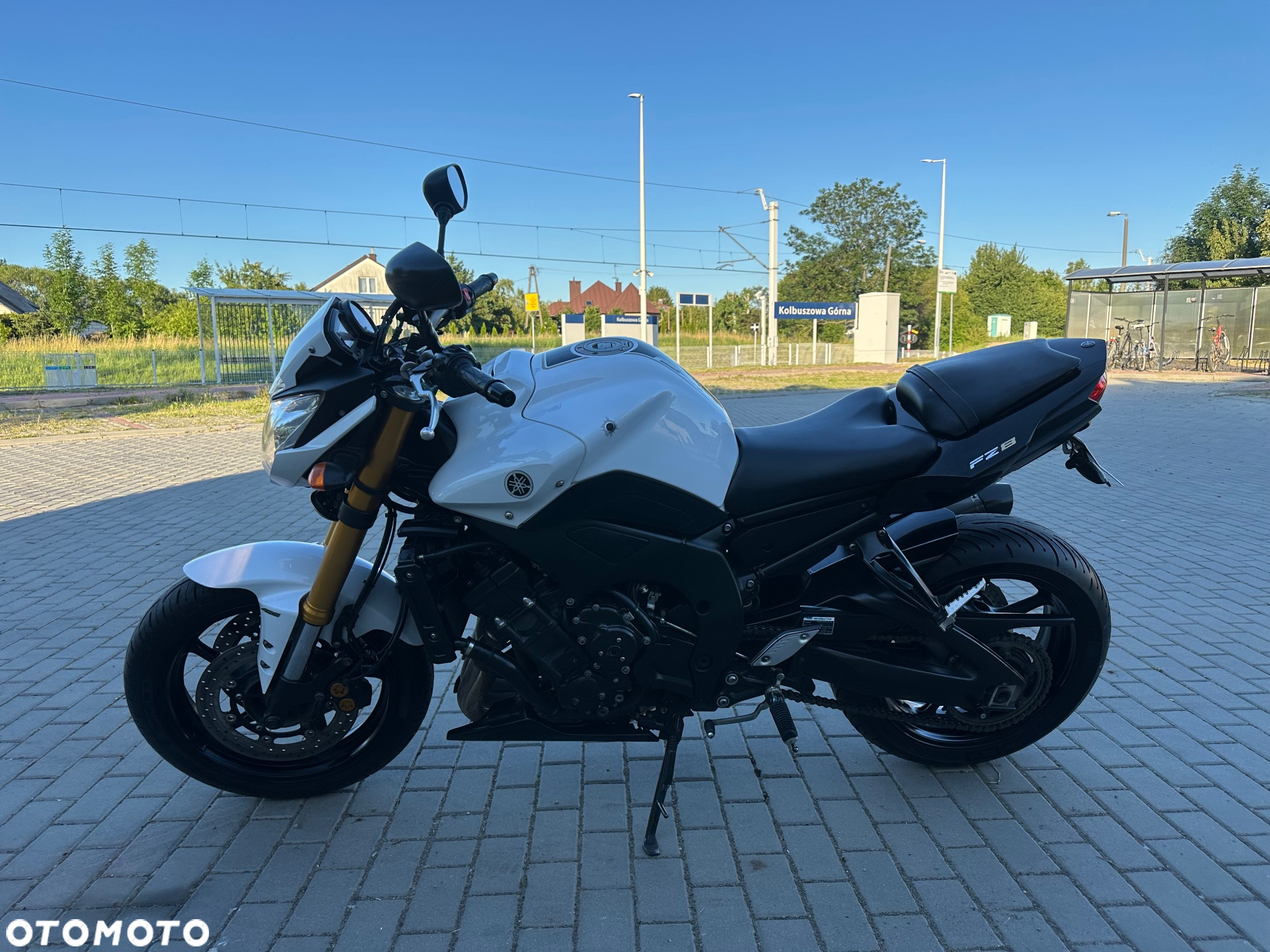 Yamaha FZ8 - 13