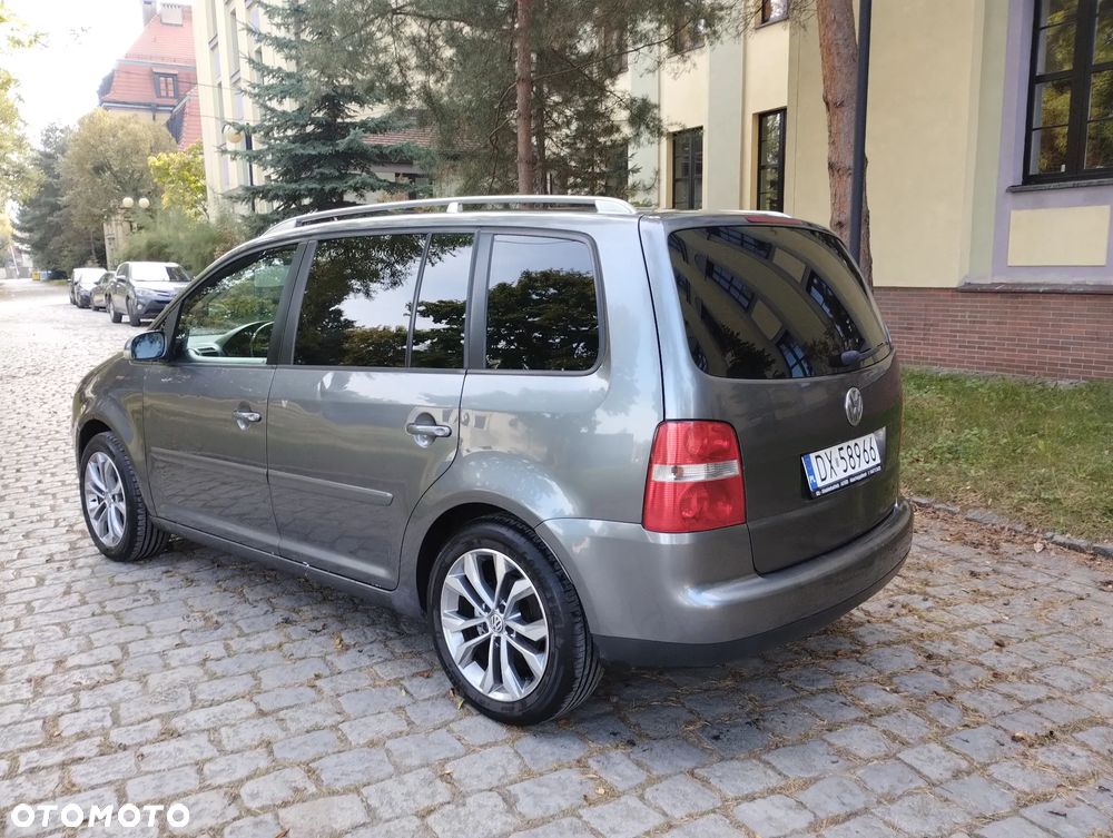 Volkswagen Touran 2.0 TDI Trendline - 3