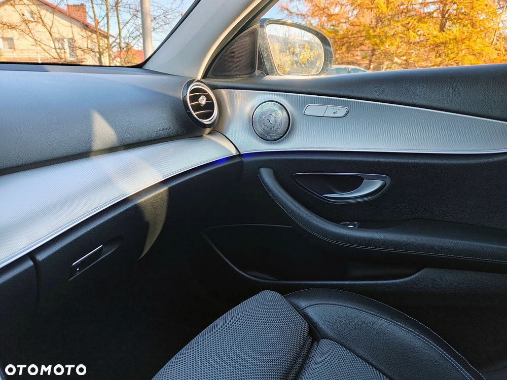 Mercedes-Benz Klasa E 220 d 9G-TRONIC - 8