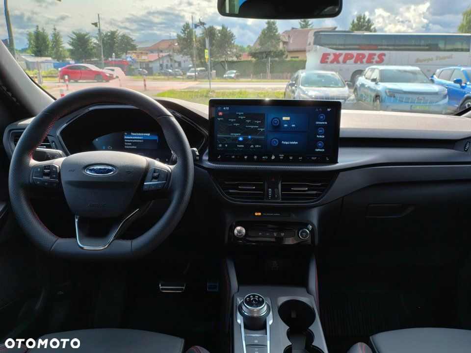 Ford Kuga - 8