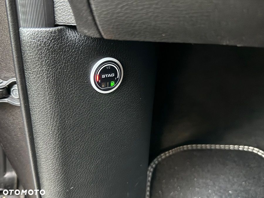 RAM 1500 Crew Cab Sport - 16