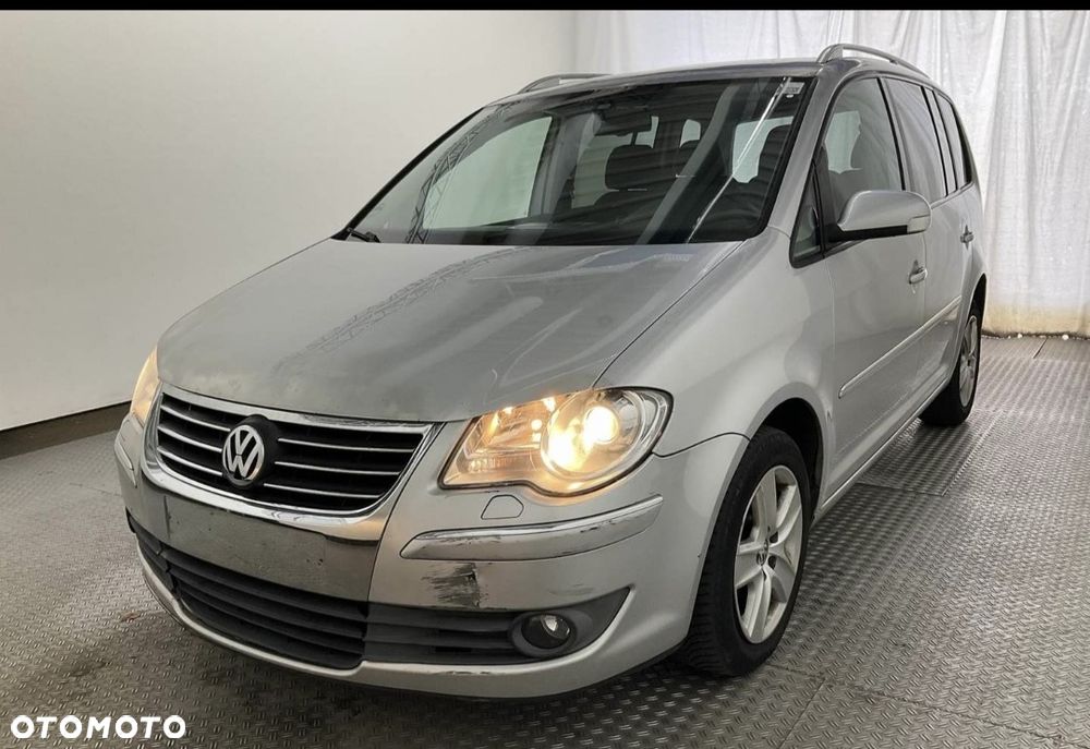 Volkswagen Touran 2.0 TDI Highline DSG - 1