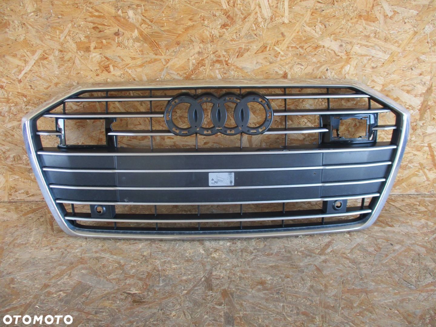 GRILL ATRAPA AUDI A6 C8 RADAR 4K0853651C - 1