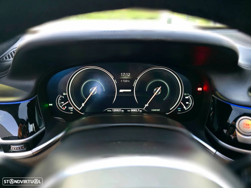 BMW 740 Le xDrive iPerformance Pack M - 27