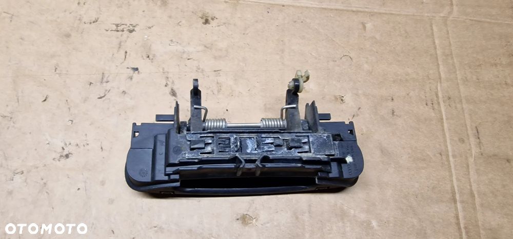 Klamka prawy przód przednia prawa Audi A4 B6 LZ6E 4B0839885 - 4