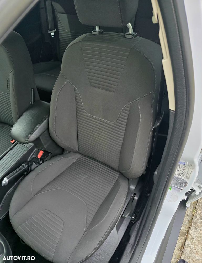 Ford Focus - 15