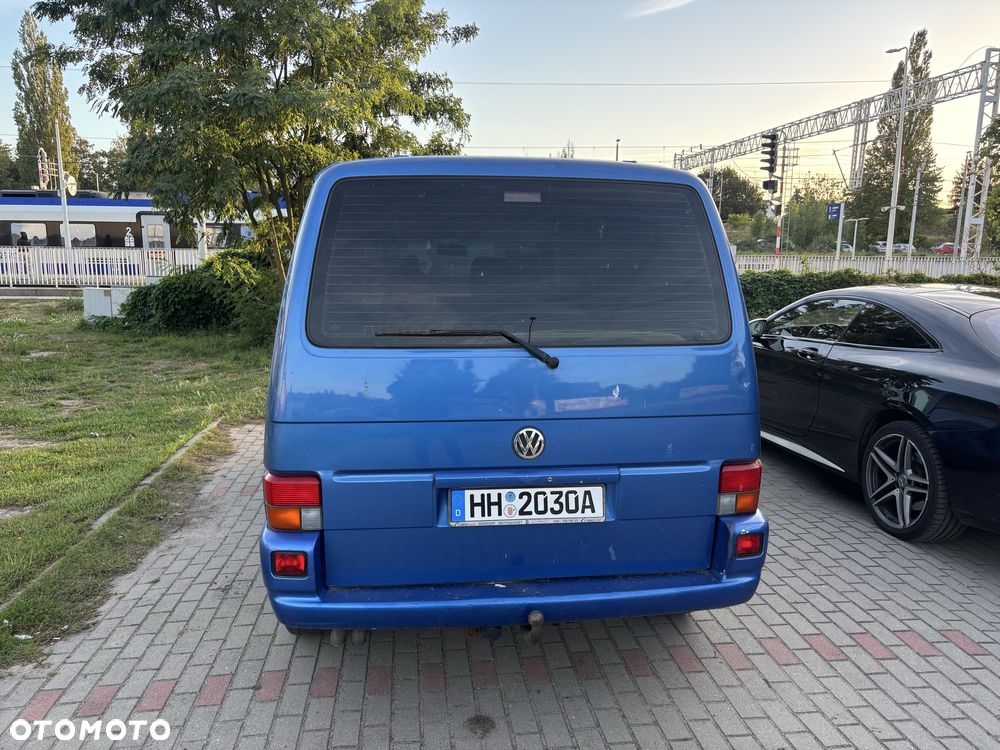 Volkswagen Multivan - 4
