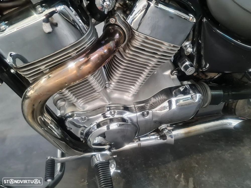 Suzuki Intruder - 13