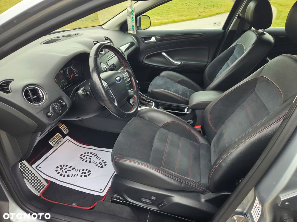 Ford Mondeo 2.0 TDCi Ghia - 14