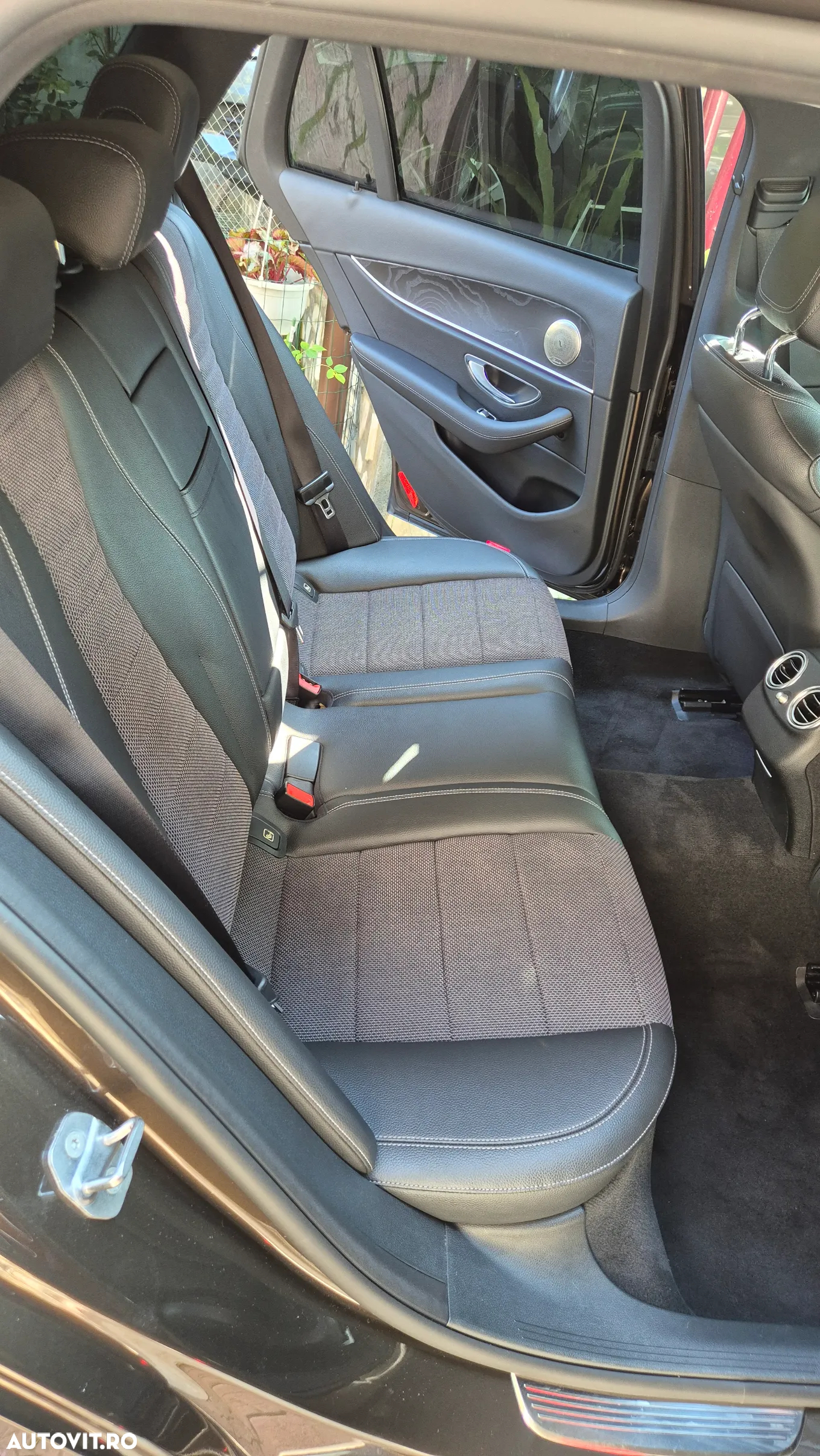 Mercedes-Benz E 220 d T-Modell Aut. - 10