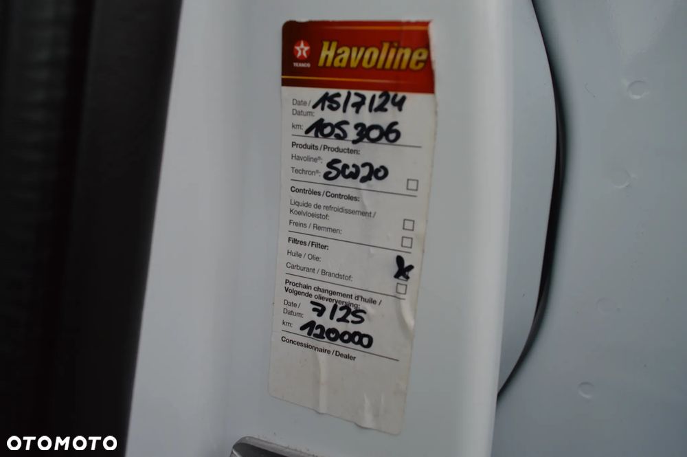 Ford Kuga 1.6 EcoBoost 2x4 Titanium - 23