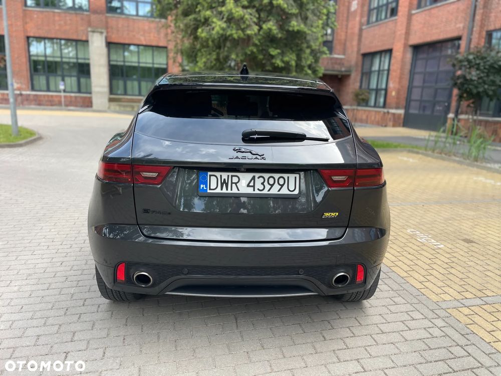 Jaguar E-Pace 2.0 P300 mHEV AWD 300 Sport - 4