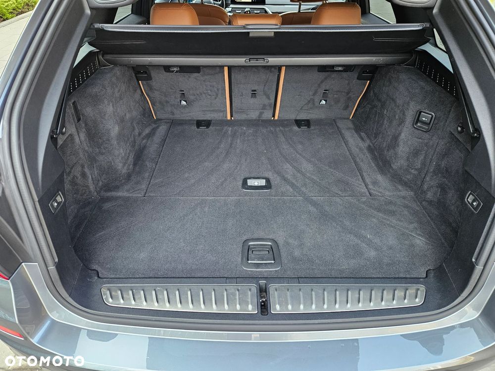 BMW Seria 5 520d xDrive Luxury Line - 13