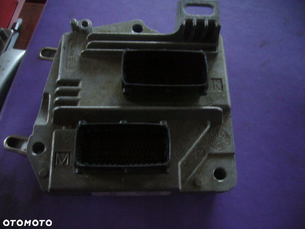 ASTRA ZAFIRA 1.6 16V STEROWNIK KOMPUTER OPEL FDMP 55561172 MT35E ORYG - 1