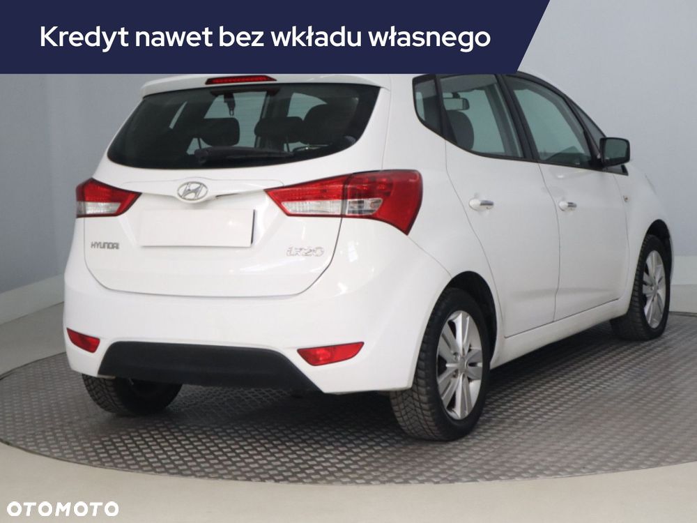 Hyundai ix20 - 7