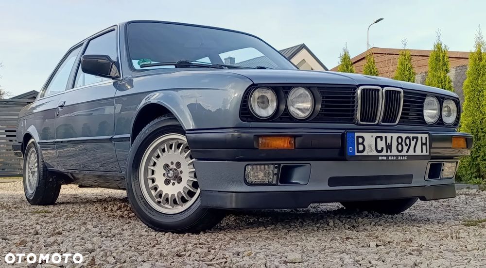 BMW Seria 3 318i - 2