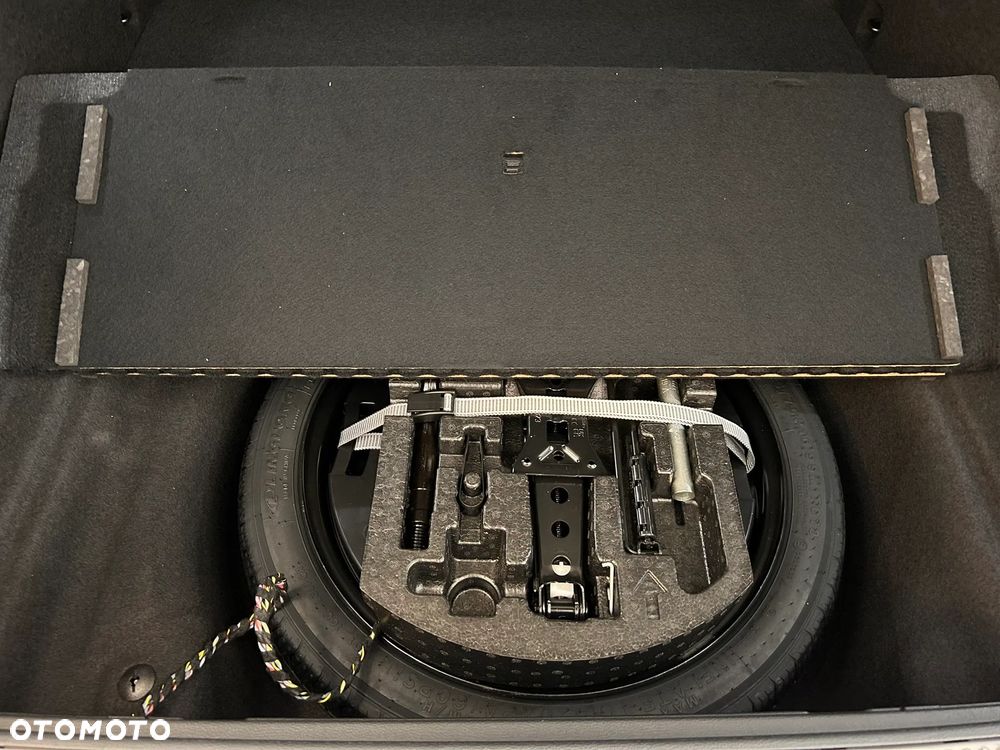 Skoda Superb 2.0 TSI 4x4 L&K DSG - 12