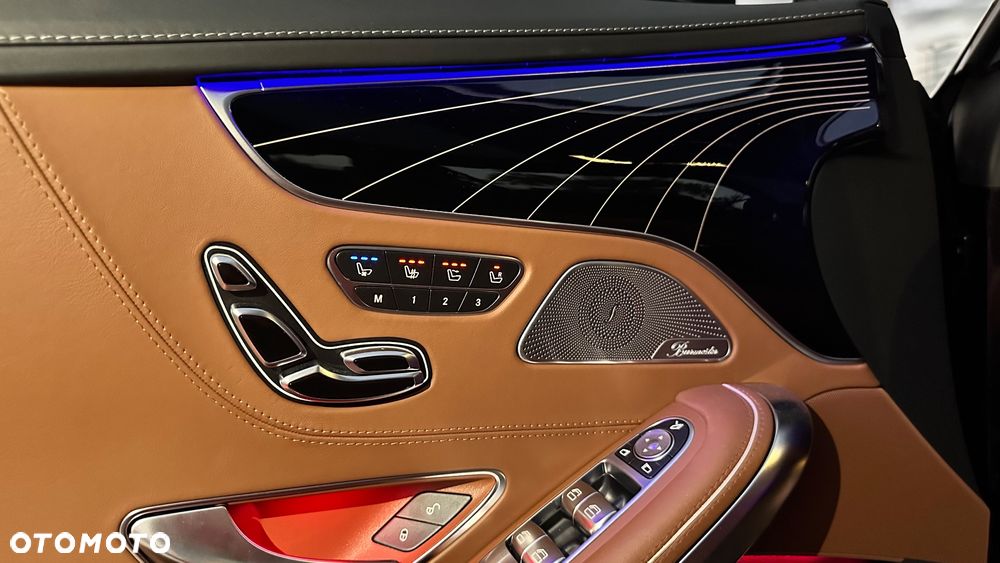 Mercedes-Benz Klasa S 560 Coupe 4-Matic 9G-TRONIC - 24