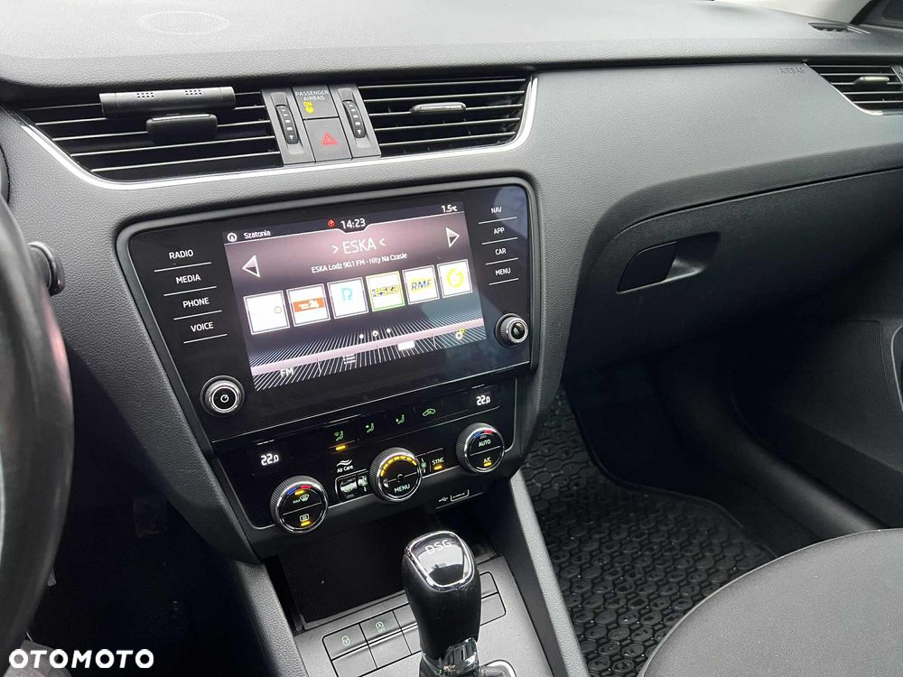 Skoda Octavia 2.0 TDI SCR Style DSG - 10